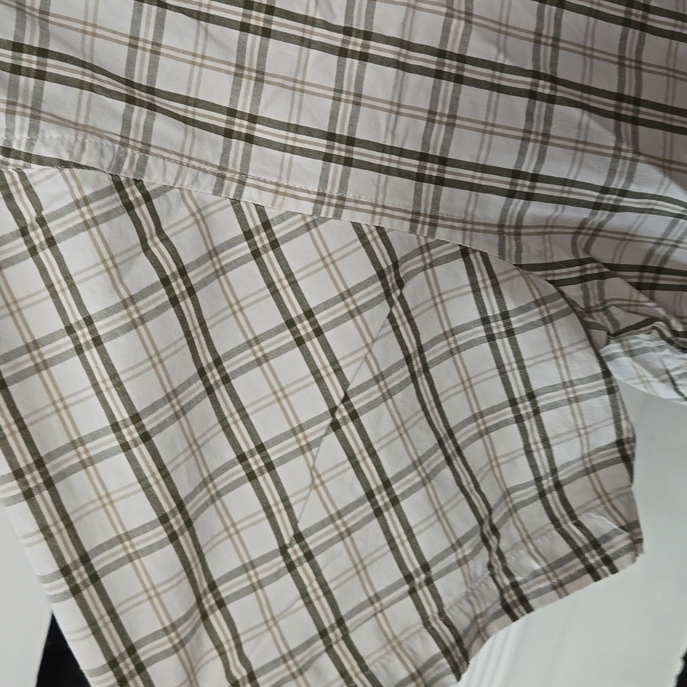 Levi Strauss Checkered Shirt - Picture 2 of 9